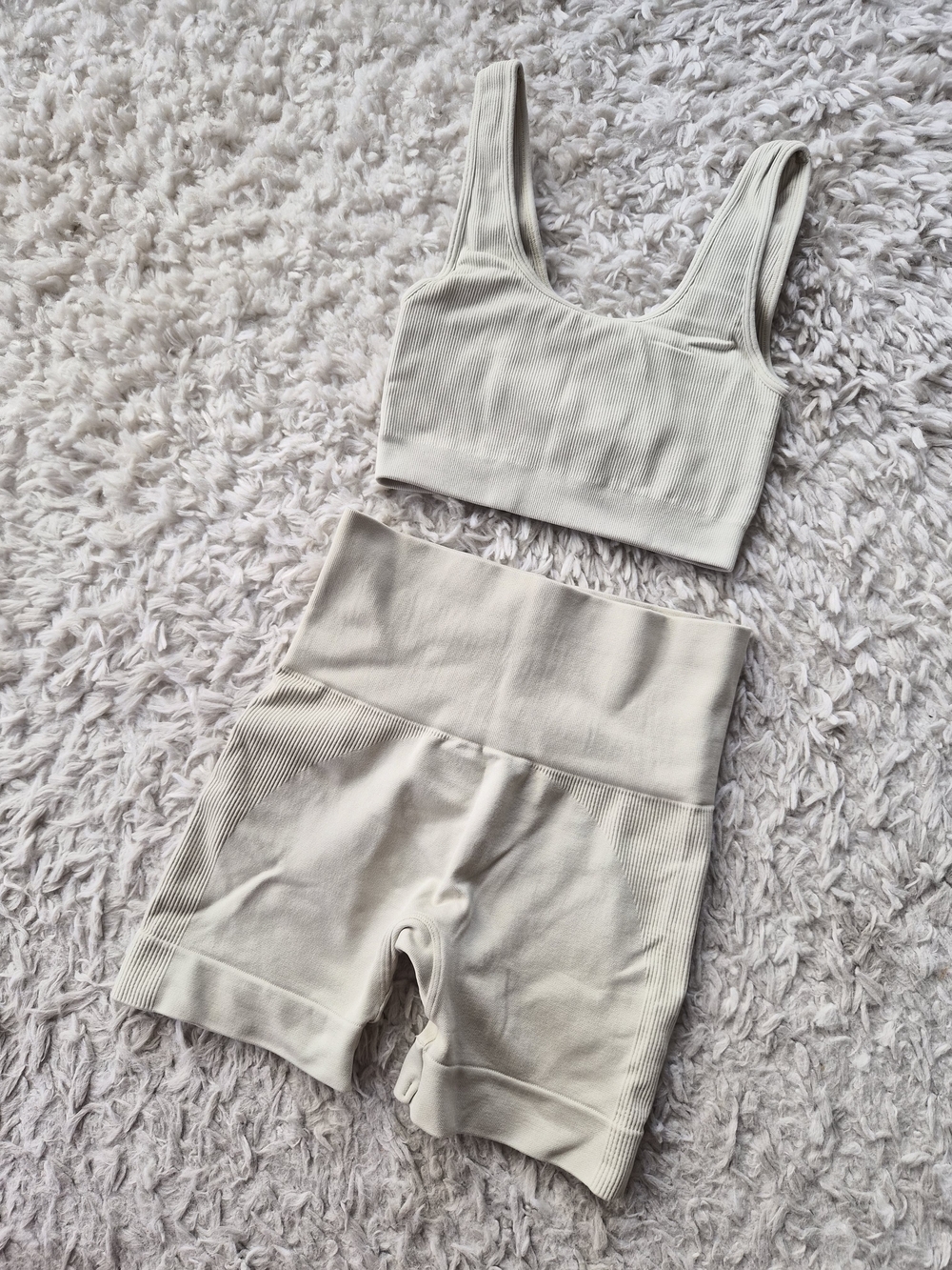 Sportneer Cream Ribbed Seamless 2 Piece Set - High Waist Shorts & Crop Top - XS